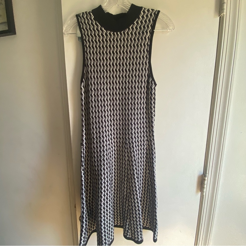 Candie's‎ Black and White Zigzag Midi Dress